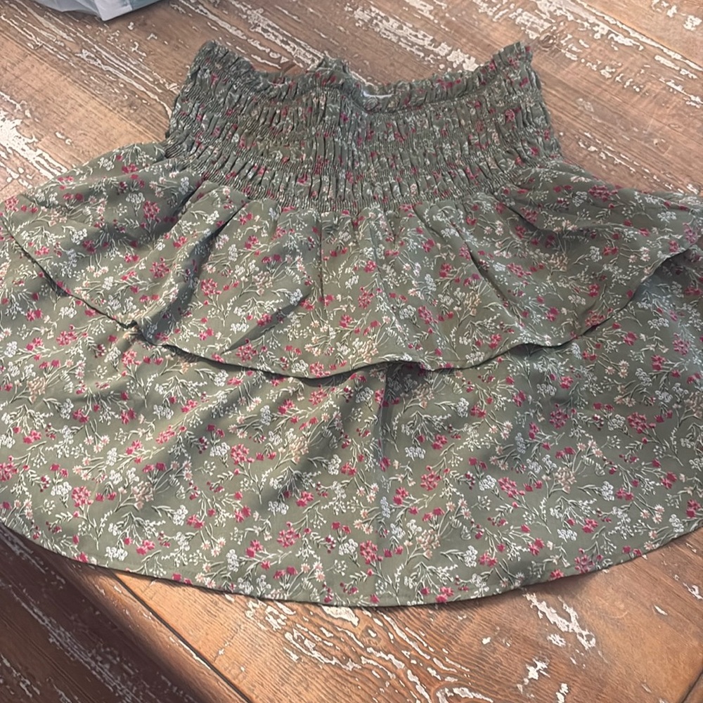 Altered state cute skirt!! too short for my tall teenager